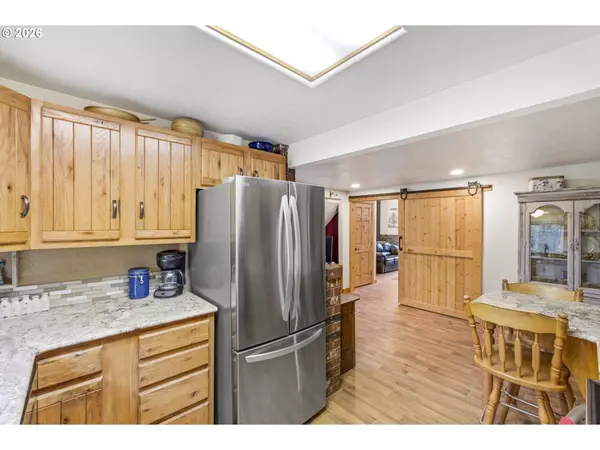 Sweet Home, OR 97386,42430 AMES CREEK RD