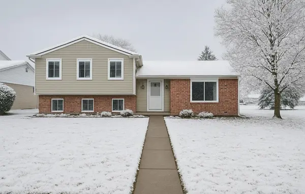 43263 Hartwick DR, Sterling Heights, MI 48313