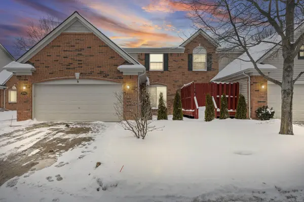 3786 Knightbridge CIR, Sterling Heights, MI 48314