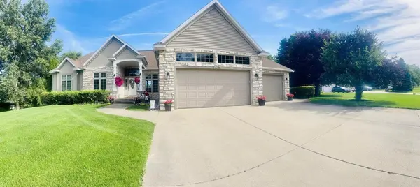 740 Bridgeview Bay DR, Norton Shores City, MI 49441