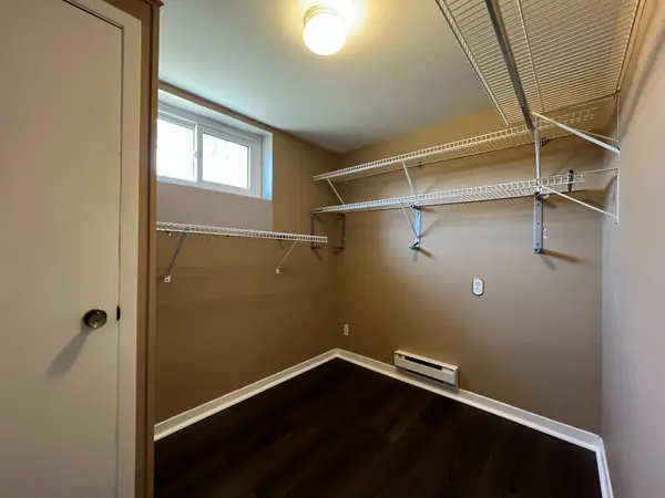 5467 Cedar Springs RD E, Burlington, ON L7P 0C2