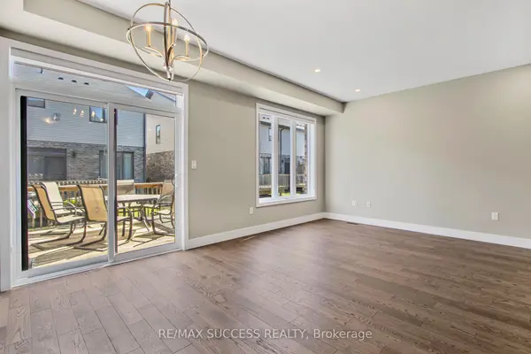 1960 DALMAGARRY RD #85, London North, ON N6G 0T8