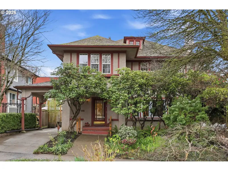 3136 NE COUCH ST, Portland, OR 97232