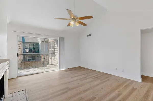 5300 Keller Springs Road #2062, Dallas, TX 75248