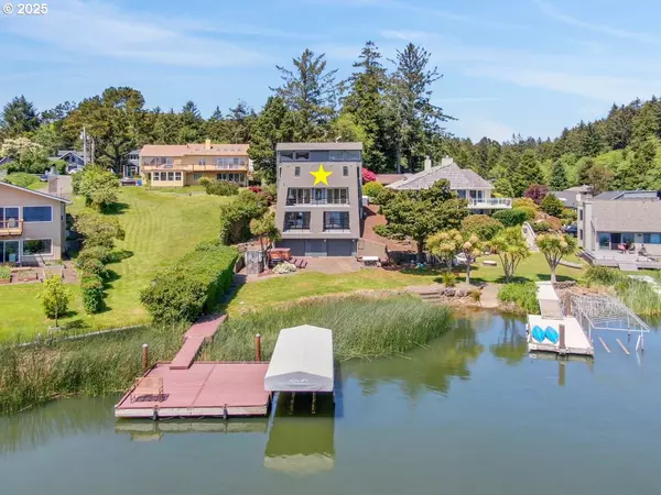 Lincoln City, OR 97367,2036 NE LAGOON LN