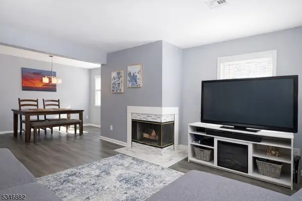 40 Loantaka Way #J, Madison Boro, NJ 07940