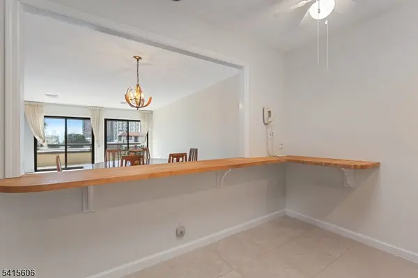 300 Gorge Rd #25, Cliffside Park Boro, NJ 07010