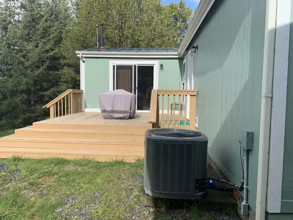 Coquille, OR 97423,94211 MCNEELY LN