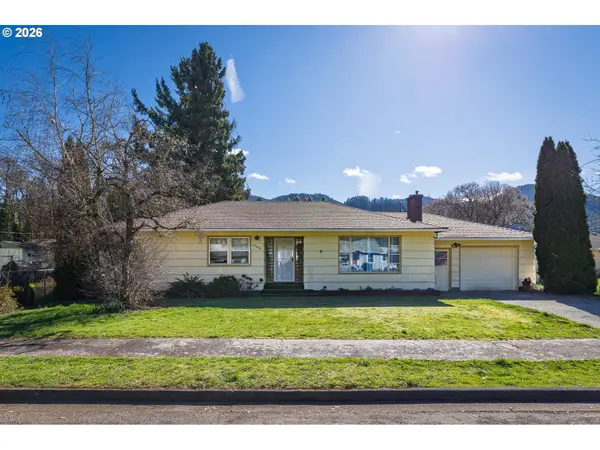 Oakridge, OR 97463,47866 W 1ST ST