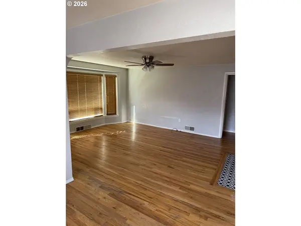 Hermiston, OR 97838,225 SW 7TH PL