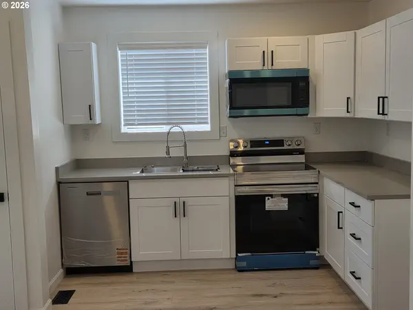 La Grande, OR 97850,2812 N 4TH ST