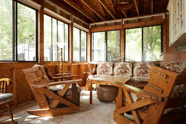 98 Mcleish DR, Kawartha Lakes, ON L0K 1W0