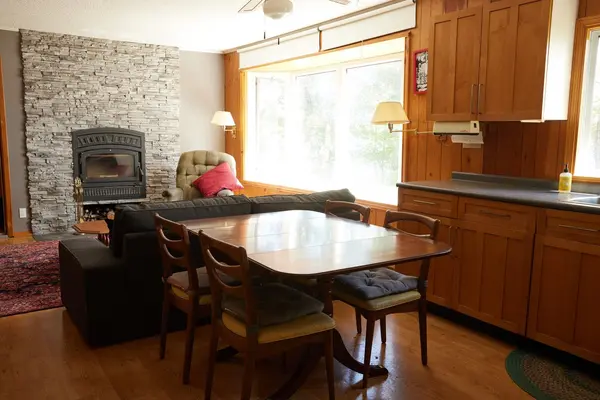 98 Mcleish DR, Kawartha Lakes, ON L0K 1W0