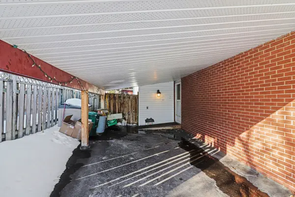 1933 Connecticut AVE, Alta Vista And Area, ON K1H 6Y3