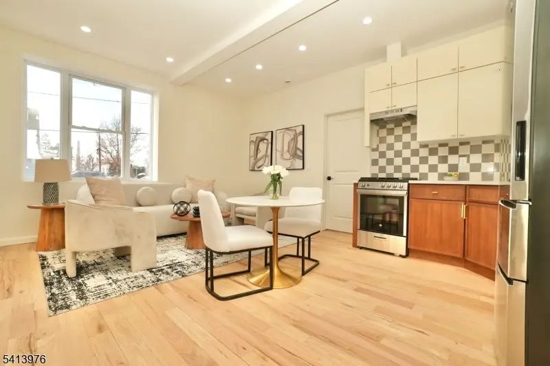 15 Palisade Ave Unit 4 #4, Bogota Boro, NJ 07603