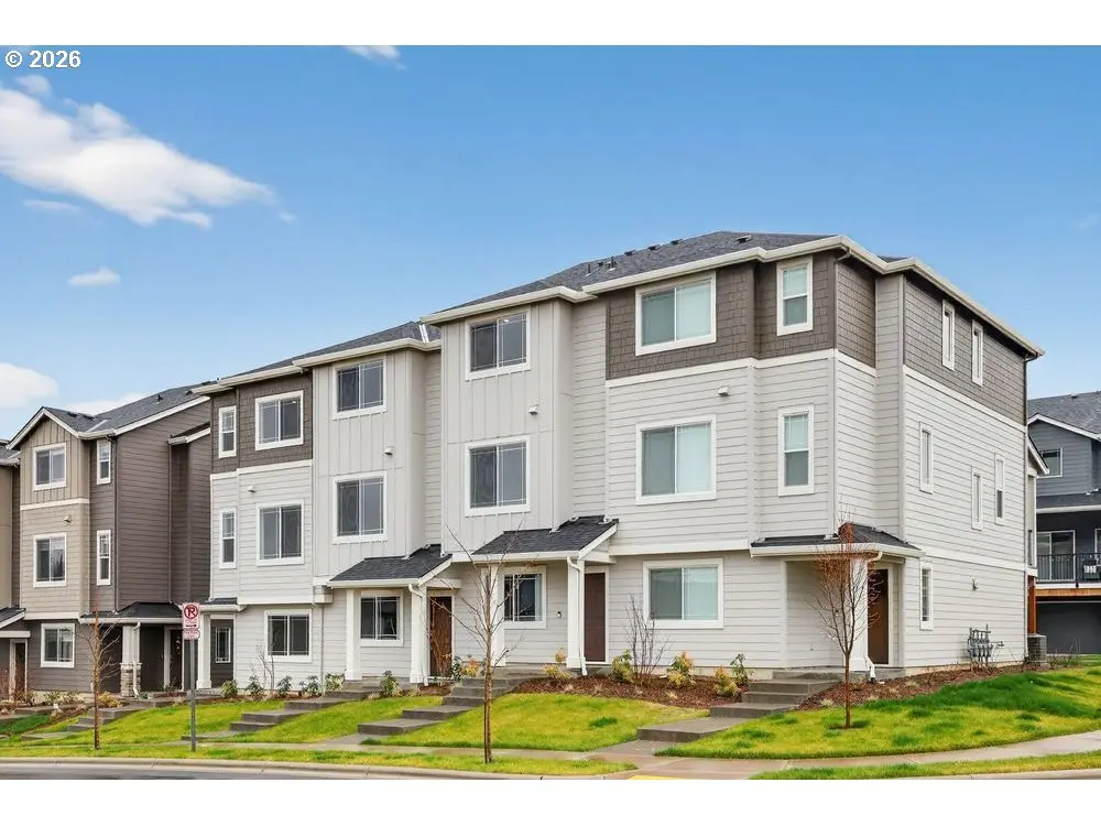 7546 NW ELISE AVE, Portland, OR 97229