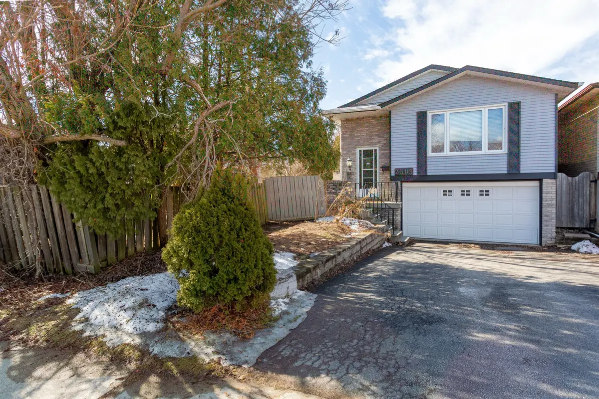 2303 Malcolm CRES, Burlington, ON L7P 4G8
