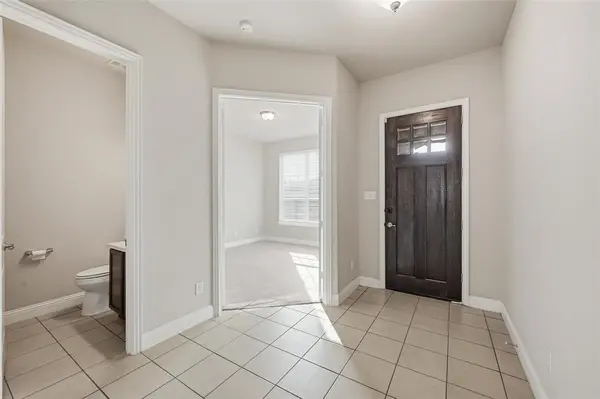 1933 Steppe Trail Drive, Aubrey, TX 76227