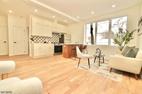 15 Palisade Ave  Unit 1 #1, Bogota Boro, NJ 07603