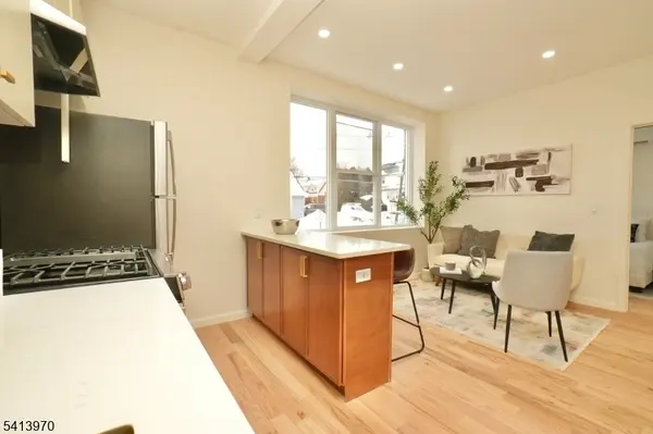 15 Palisade Ave  Unit 1 #1, Bogota Boro, NJ 07603