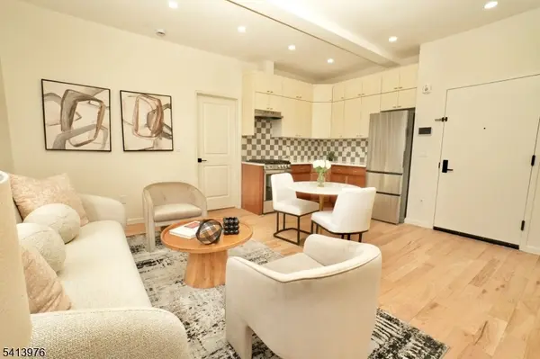 15 Palisade Ave Unit 4 #4, Bogota Boro, NJ 07603