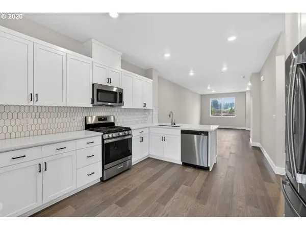 7513 NW ELEANOR AVE, Portland, OR 97229