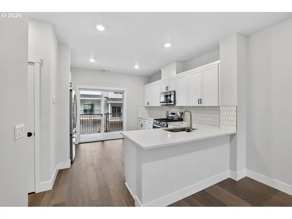 7513 NW ELEANOR AVE, Portland, OR 97229