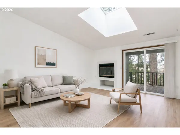 Portland, OR 97225,11990 SW CORBY DR #2