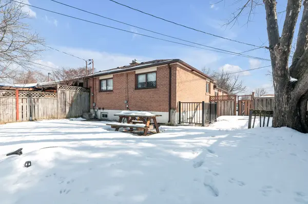 116 Addington CRES, Brampton, ON L6T 2R5