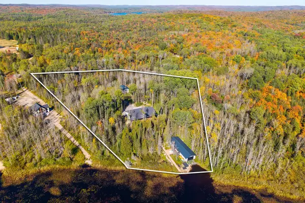 1445 Pickerel Jack Lake RD E, Burk's Falls, ON P0A 1Z0