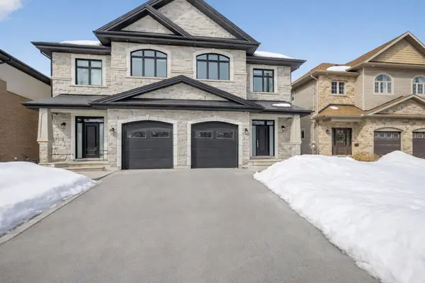 71 Eleanor DR, Cityview - Parkwoods Hills - Rideau Shore, ON K2E 6A1