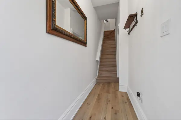 212 Gibson AVE, Hamilton, ON L8L 6K1