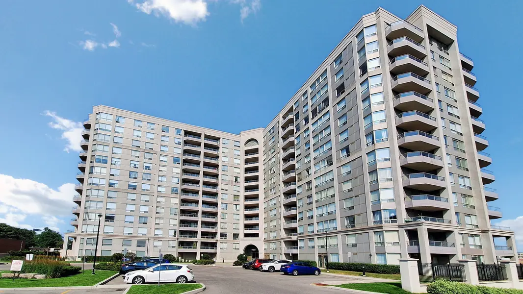 9015 Leslie ST #719, Richmond Hill, ON L4B 4J8