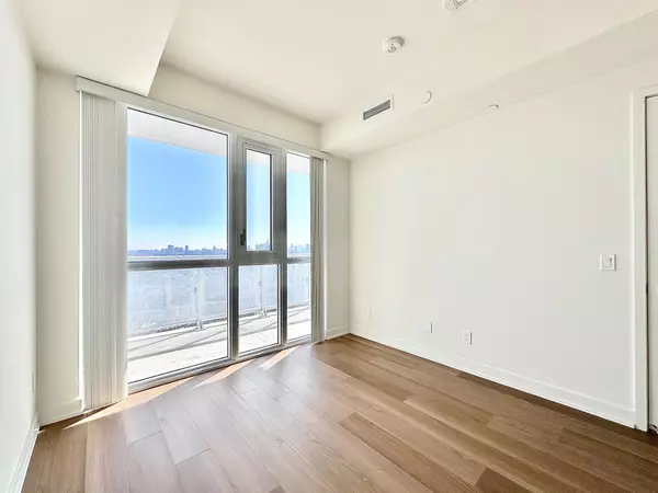 Toronto C13, ON M3A 0A7,10 Deerlick CT #1801