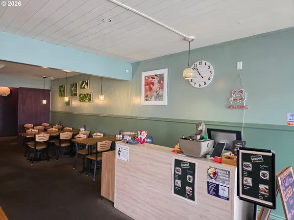 2521 W HARVARD AVE, Roseburg, OR 97471