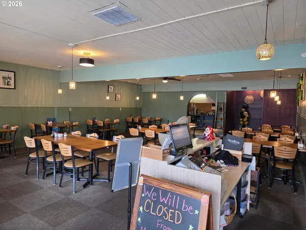 2521 W HARVARD AVE, Roseburg, OR 97471