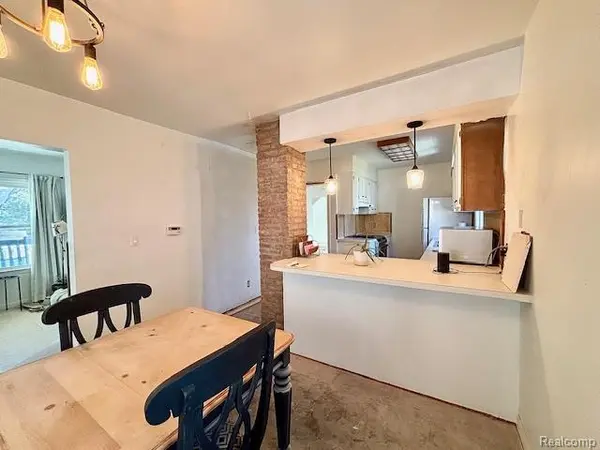 425 Fern CT, Monroe, MI 48162