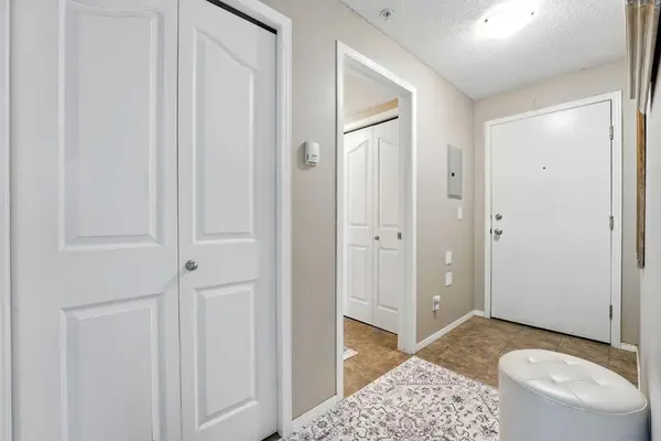 10 Prestwick Bay SE #3311, Calgary, AB T2Z0B3