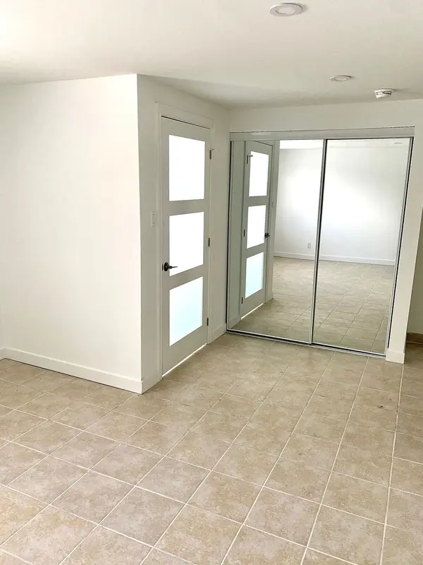 2042 Tawney AVE, Elmvale Acres And Area, ON K1G 1B8