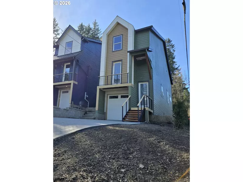 11103 SW 43RD AVE, Portland, OR 97219