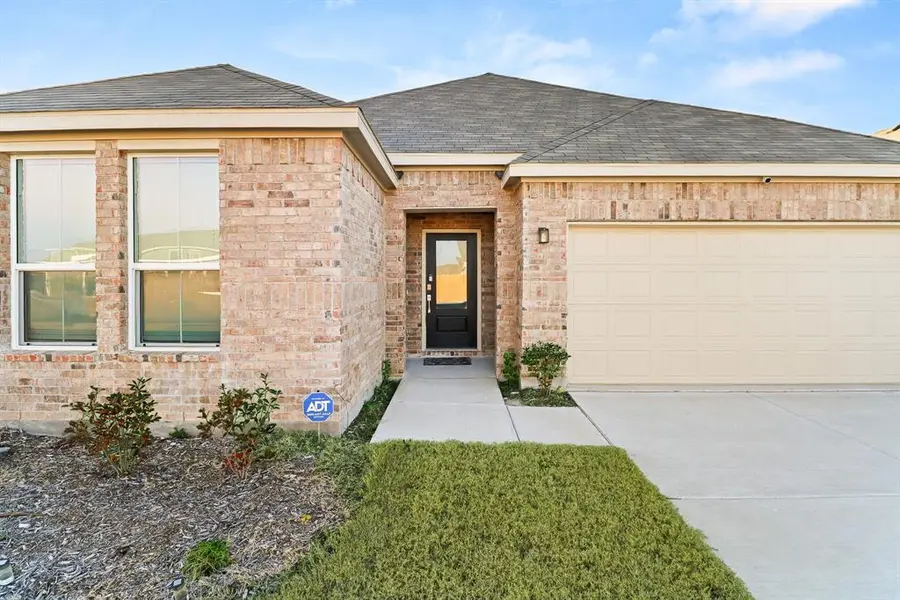 1016 Flameleaf Drive, Princeton, TX 75407