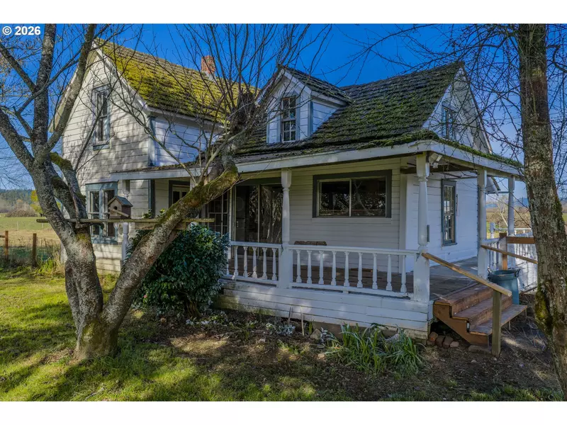 93703 LOWER NORWAY LN, Myrtle Point, OR 97458