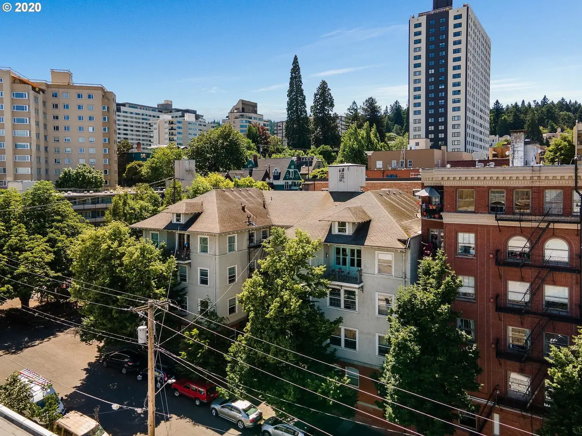 731 SW KING AVE #16, Portland, OR 97205