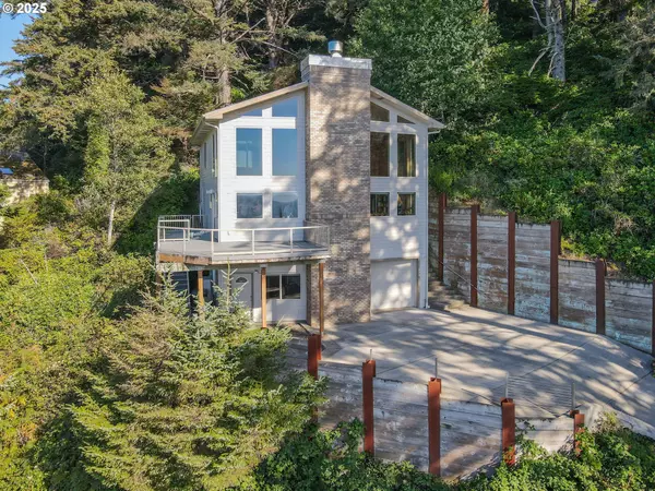 Yachats, OR 97498,674 PACIFIC VIEW DR