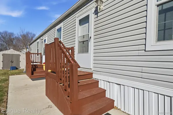 16031 Beech Daly RD, Taylor, MI 48180