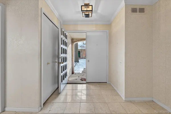 1193 Timberview TRL, Bloomfield Hills, MI 48304