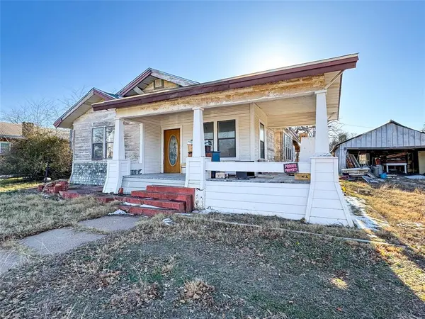 1206 Avenue M,  Cisco,  TX 76437