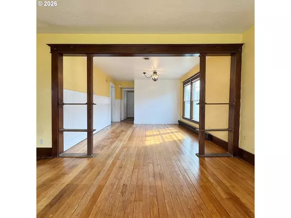 Baker City, OR 97814,2414 3rd ST