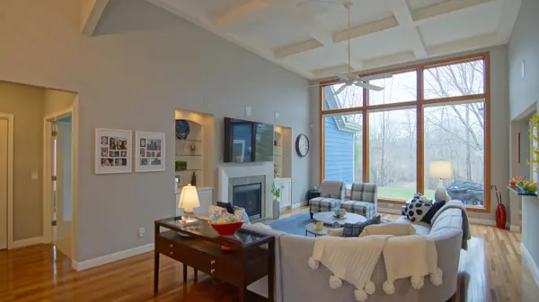 4033 Schmuhl RD, Hagar Twp, MI 49022