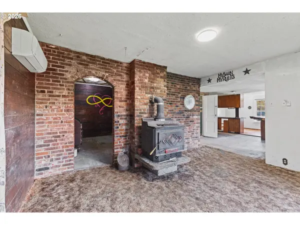 93703 LOWER NORWAY LN, Myrtle Point, OR 97458